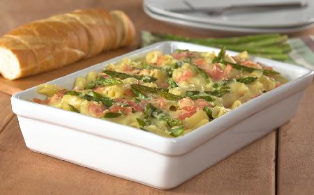 Zapiekanka szparagowa z jajkiem i botwinką z menu beszamel
