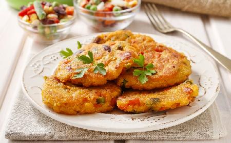 Pizza-placuszki z niczego: pyszne śniadanie lub przekąska