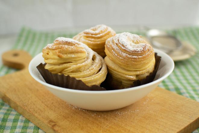 Cruffins - pół croissanty, pół muffinki