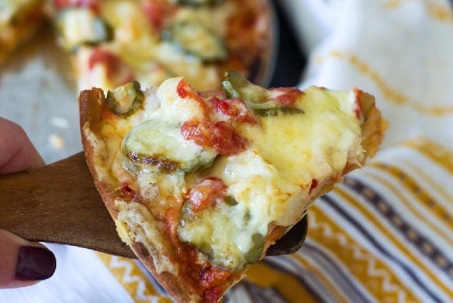 Pizza cheesburgerowa: 2 ulubione potrawy w 1